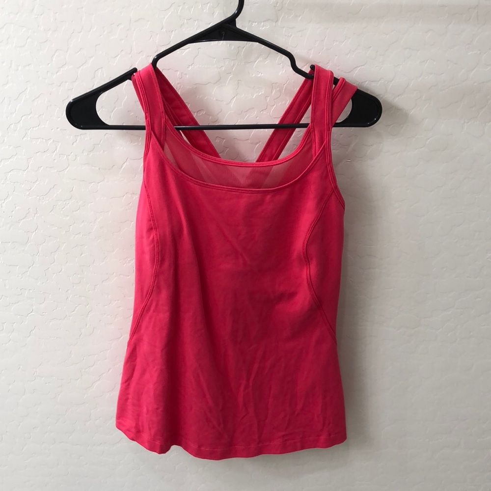 Lululemon tank